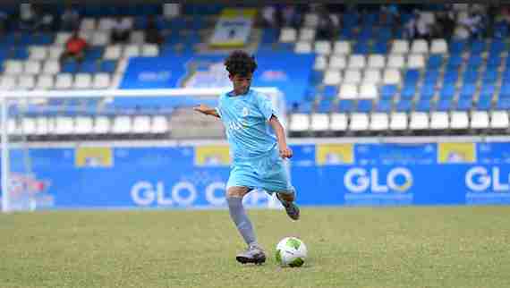 จากผู้ถูกเลือกให้ผิดหวังสู่ GLO Star ! ซันนี่-ธีร์ธวัช ลูกครึ่งสวิต ดาวรุ่งน่าจับตาแห่ง GLO Cup 2025 